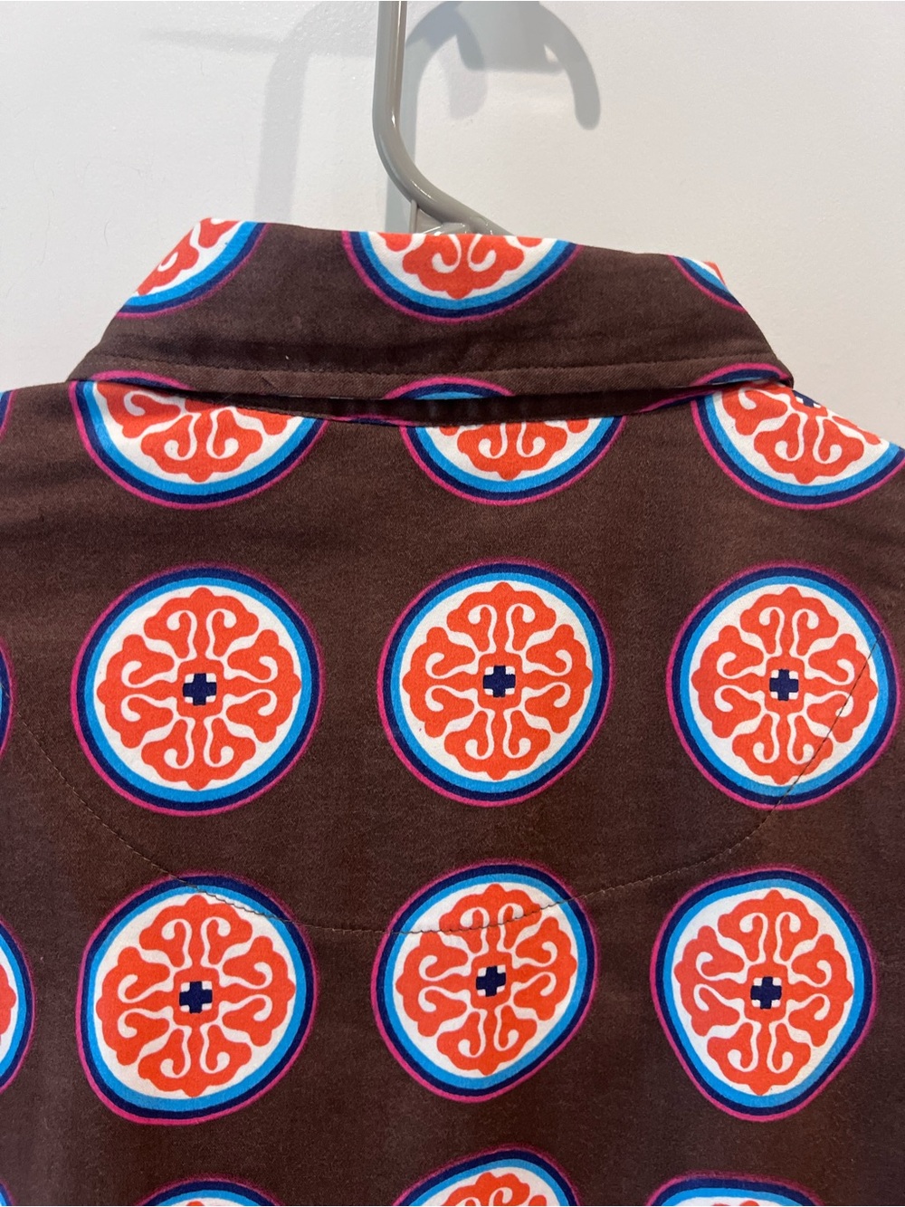 Tizzie Brown Button-Down Shirt with Orange Medallion Print Size XL - Picture 14 of 16